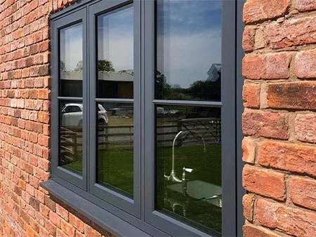Black Residence 7 Windows